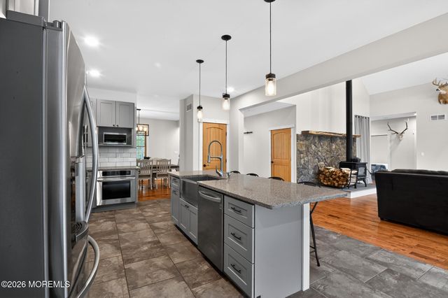 53 Jones Road, Barnegat, NJ 08005