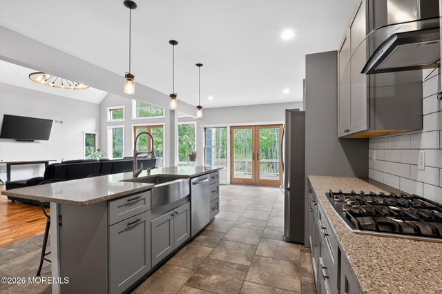 53 Jones Road, Barnegat, NJ 08005