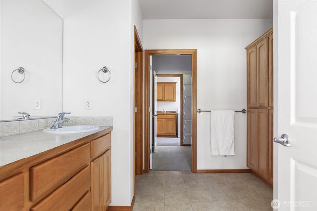 1341 SW Xavier Drive, Oak Harbor, WA 98277