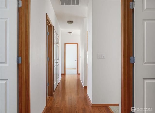 1341 SW Xavier Drive, Oak Harbor, WA 98277