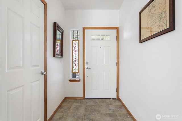 1341 SW Xavier Drive, Oak Harbor, WA 98277