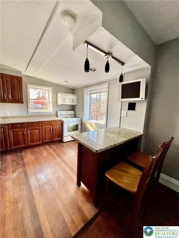 77 Laurel Street, Bethlehem City, PA 18018