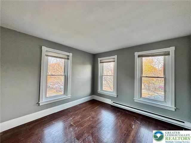 77 Laurel Street, Bethlehem City, PA 18018