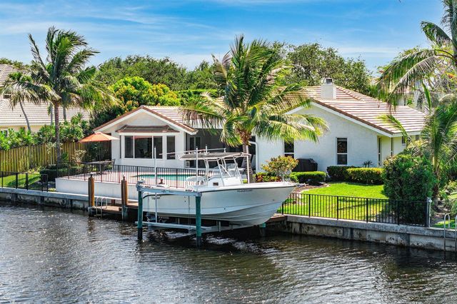763 Camino Lakes Circle, Boca Raton, FL 33486