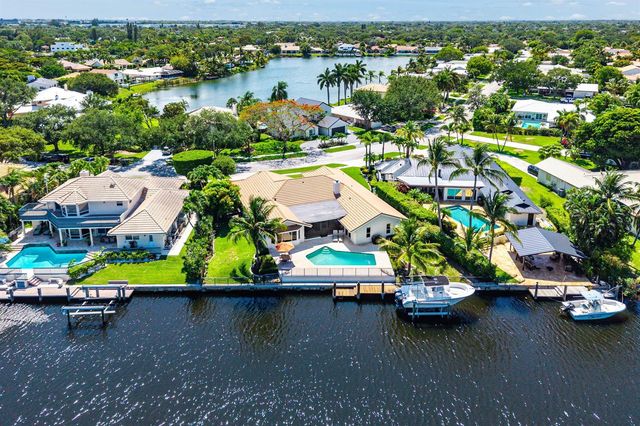 763 Camino Lakes Circle, Boca Raton, FL 33486