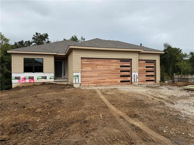 2116 Deerfield Terrace, Liberty, MO 64068
