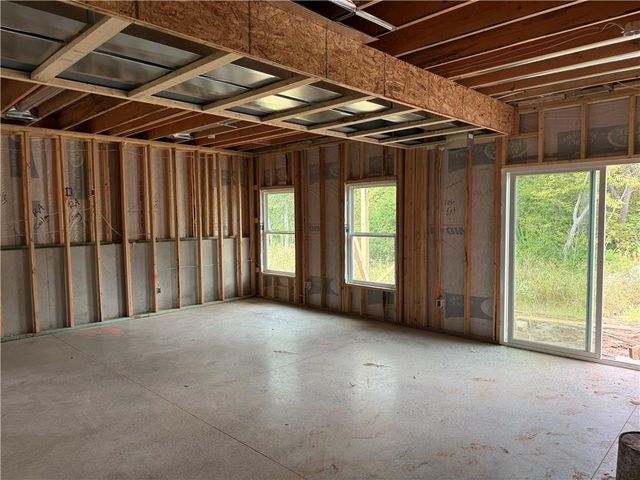 2116 Deerfield Terrace, Liberty, MO 64068