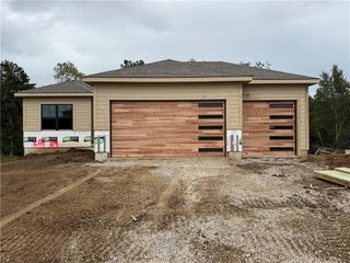 2116 Deerfield Terrace, Liberty, MO 64068