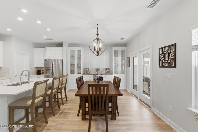 124 MEADOW CREEK Drive, St. Johns, FL 32259