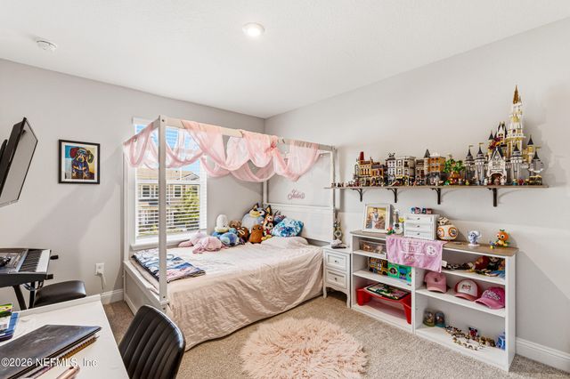 124 MEADOW CREEK Drive, St. Johns, FL 32259