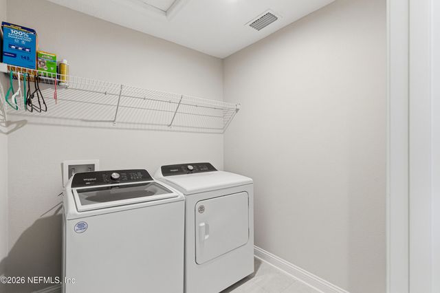 124 MEADOW CREEK Drive, St. Johns, FL 32259