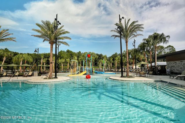 124 MEADOW CREEK Drive, St. Johns, FL 32259