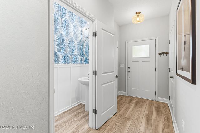 124 MEADOW CREEK Drive, St. Johns, FL 32259