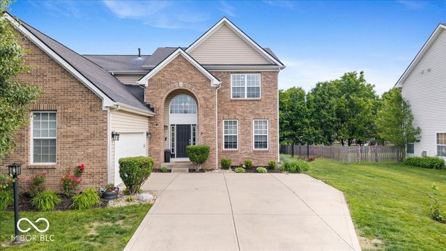 5830 W Glenview Drive, Mccordsville, IN 46055