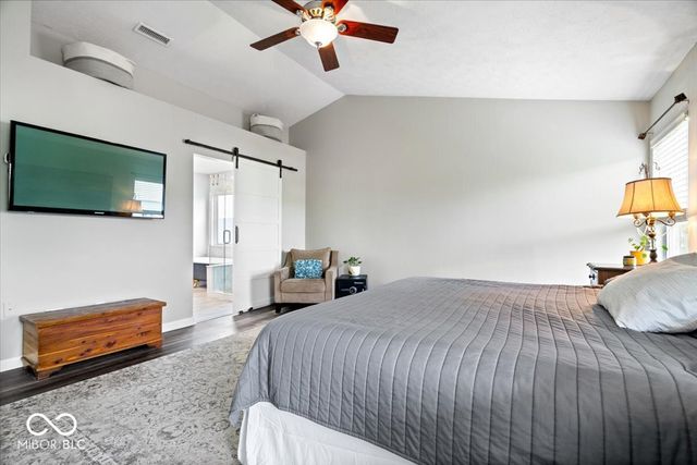 5830 W Glenview Drive, Mccordsville, IN 46055
