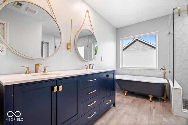5830 W Glenview Drive, Mccordsville, IN 46055