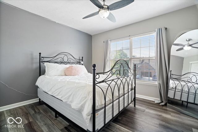 5830 W Glenview Drive, Mccordsville, IN 46055