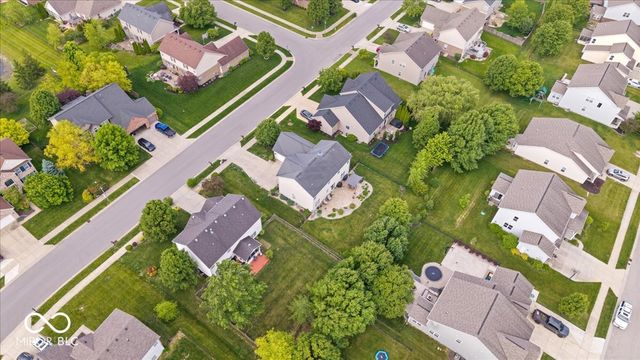 5830 W Glenview Drive, Mccordsville, IN 46055