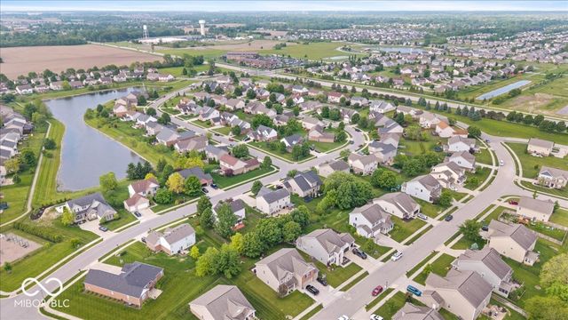 5830 W Glenview Drive, Mccordsville, IN 46055