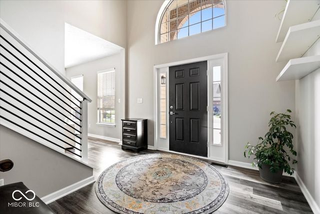 5830 W Glenview Drive, Mccordsville, IN 46055