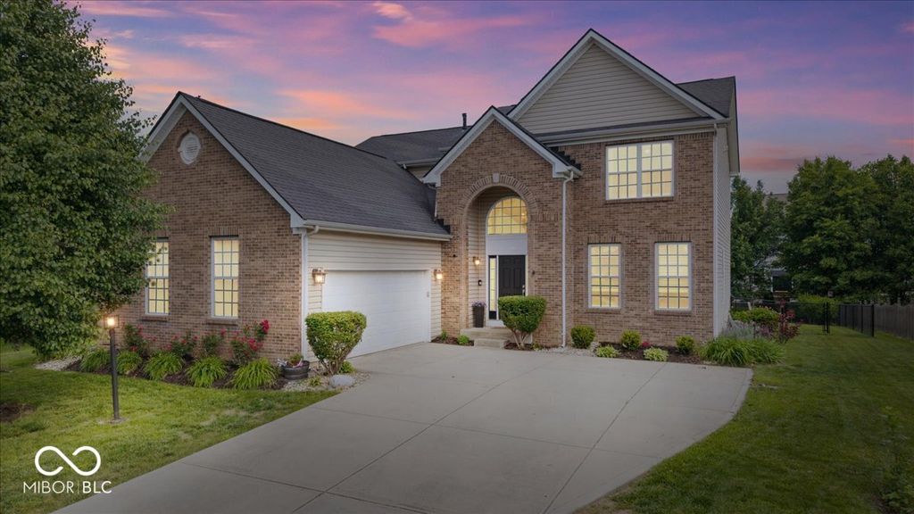 5830 W Glenview Drive, Mccordsville, IN 46055