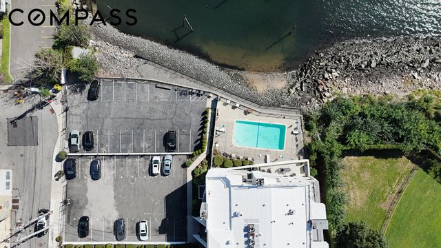 190 Schofield Street # 3A, New York City, NY 10464