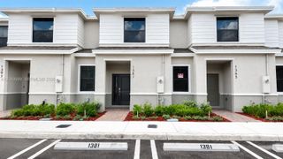 1381 NE 4th Ave 1381, Florida City, FL 33034