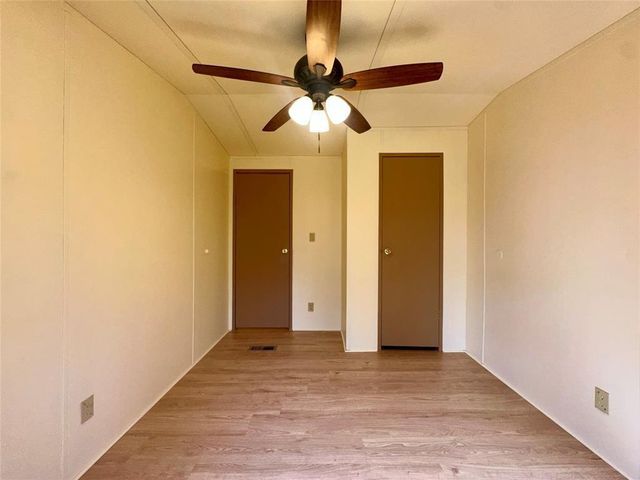 1218 Private Road 3063, Lexington, TX 78947