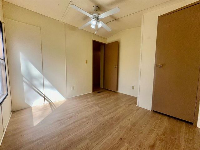 1218 Private Road 3063, Lexington, TX 78947