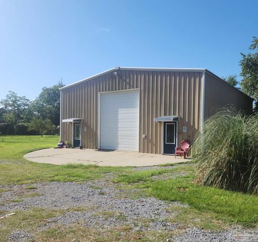 3217 Wallace Lake Rd, Pace, FL 32571