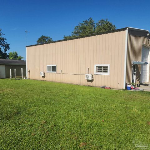 3217 Wallace Lake Rd, Pace, FL 32571