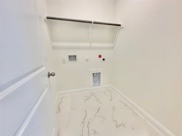 399 Porter Country PKWY, Buda, TX 78610