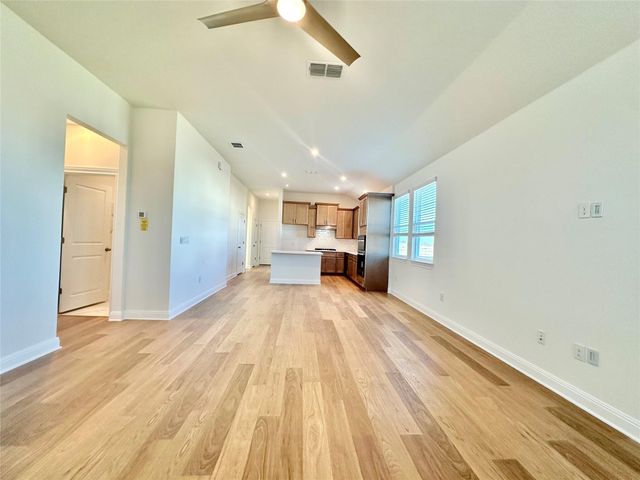 399 Porter Country PKWY, Buda, TX 78610