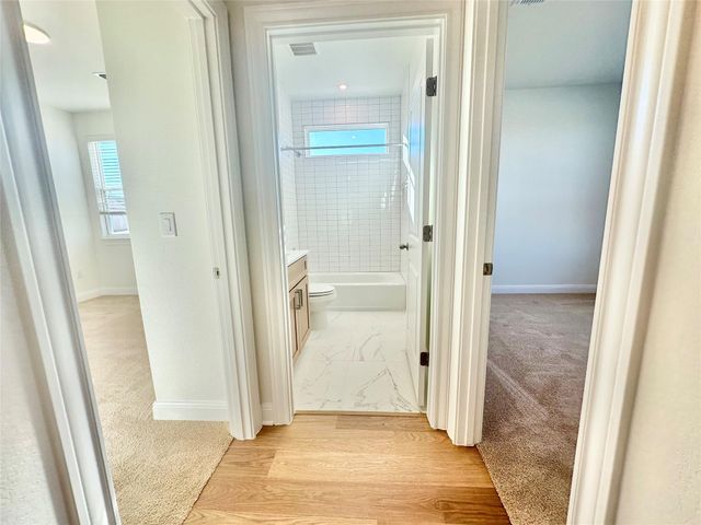 399 Porter Country PKWY, Buda, TX 78610