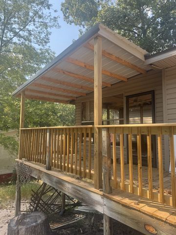 101 Oakleaf Ln, Springville, TN 38256