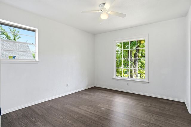 2907 Lakeshore Court, Arlington, TX 76013