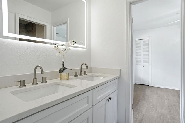 2907 Lakeshore Court, Arlington, TX 76013