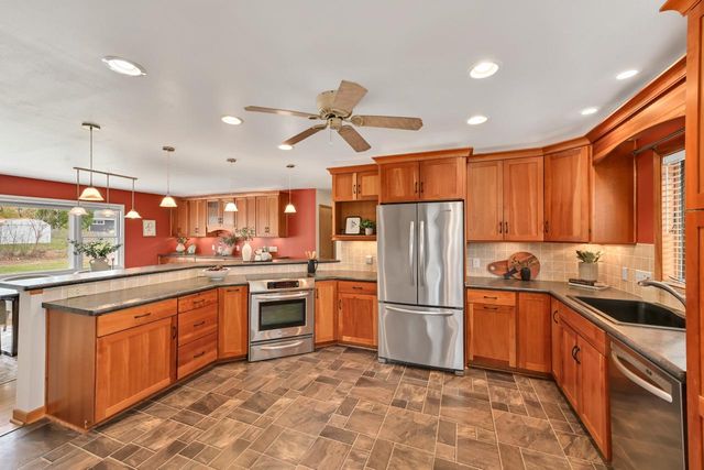 9032 N Regent ROAD, Bayside, WI 53217