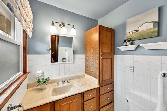 9032 N Regent ROAD, Bayside, WI 53217