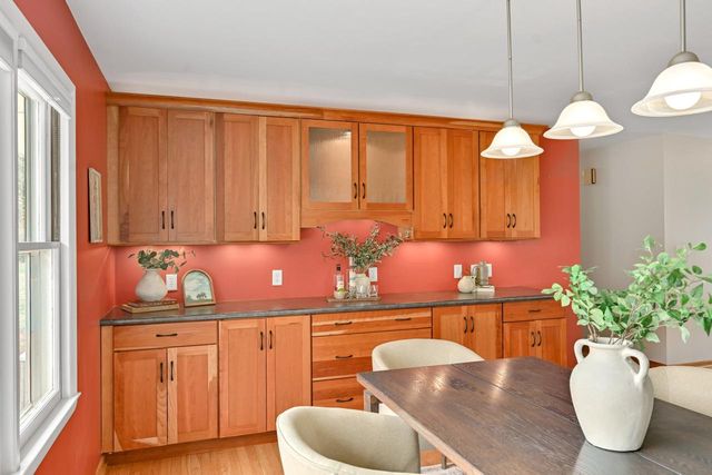 9032 N Regent ROAD, Bayside, WI 53217