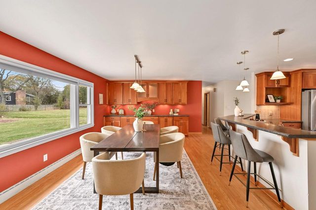 9032 N Regent ROAD, Bayside, WI 53217