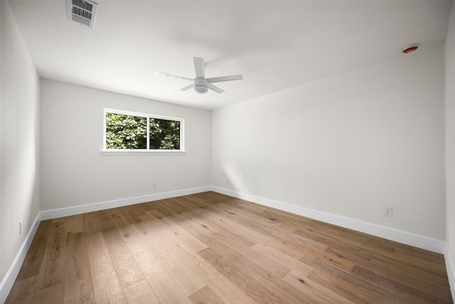 6415 Barkwood Lane, Dallas, TX 75248