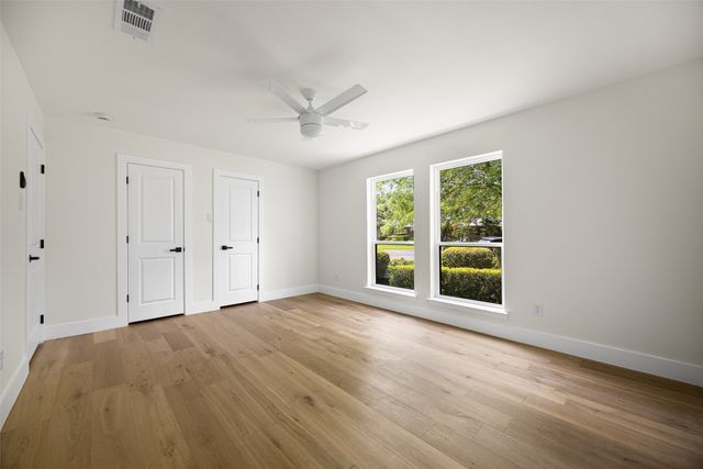 6415 Barkwood Lane, Dallas, TX 75248