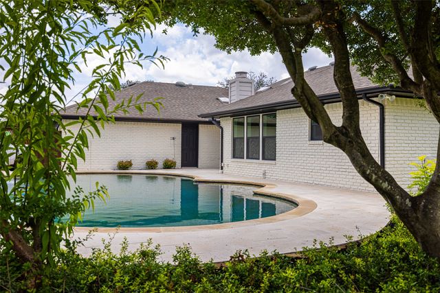 6415 Barkwood Lane, Dallas, TX 75248