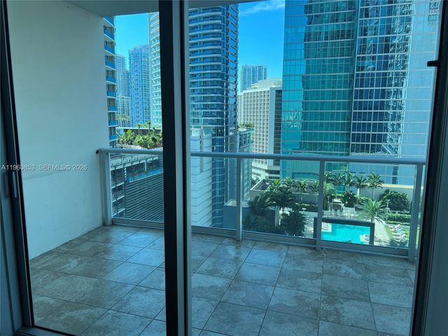 300 S Biscayne Blvd 1601, Miami, FL 33131