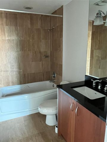 300 S Biscayne Blvd 1601, Miami, FL 33131