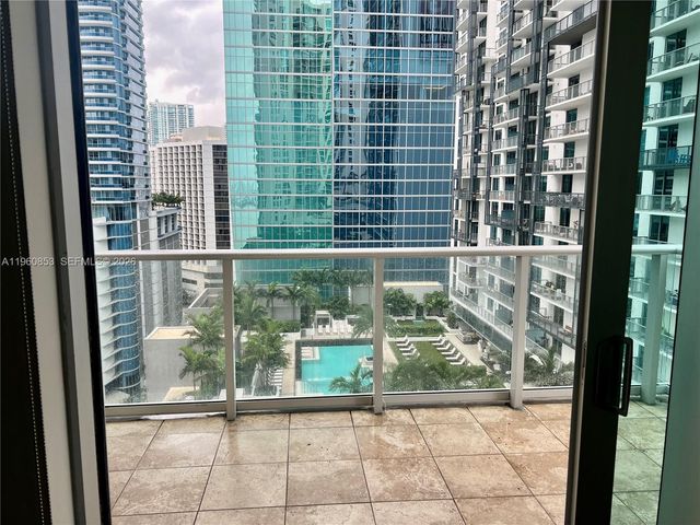 300 S Biscayne Blvd 1601, Miami, FL 33131