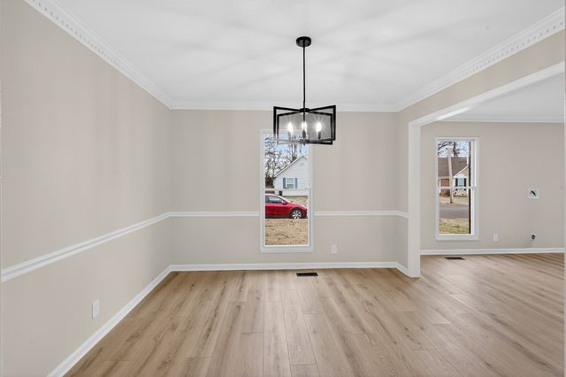 1233 Jacksons Hill Rd, Hermitage, TN 37076