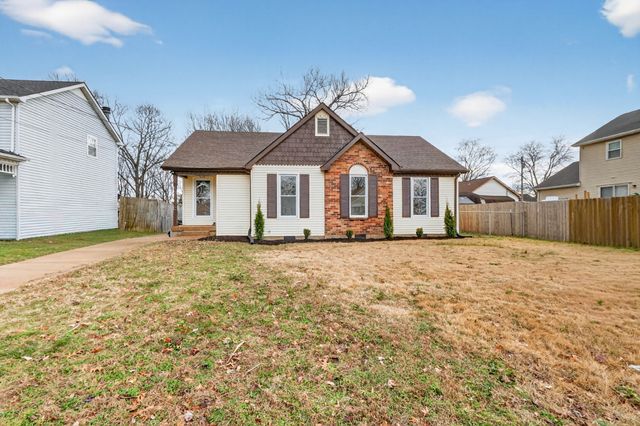 1233 Jacksons Hill Rd, Hermitage, TN 37076