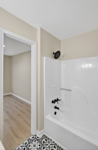 1233 Jacksons Hill Rd, Hermitage, TN 37076